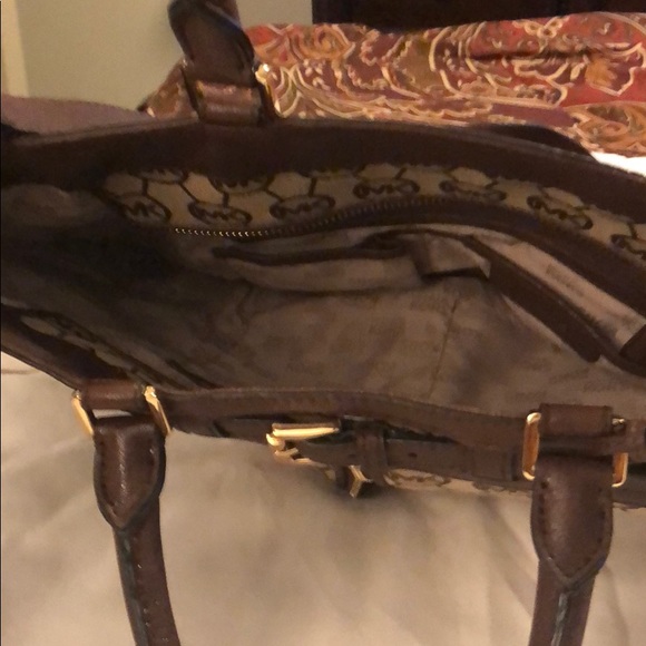 Michael kors handbag - Picture 3 of 3